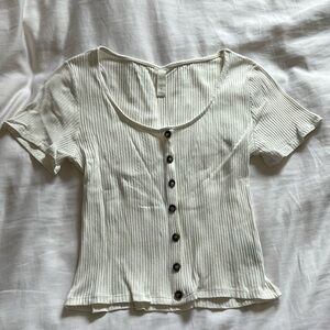 White button t-shirt